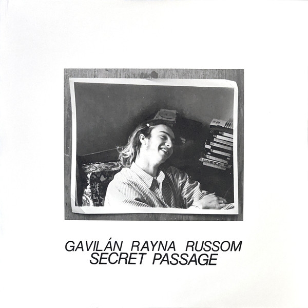 Gavilán Rayna Russom - Secret Passage (blue vinyl) Gavilán Rayna Russom - Secret Passage (blue vinyl)